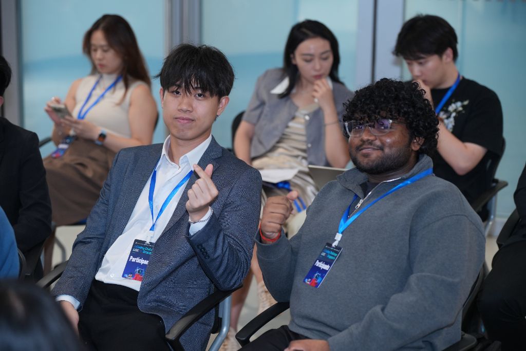 Participants seated together at a GaGro summit session